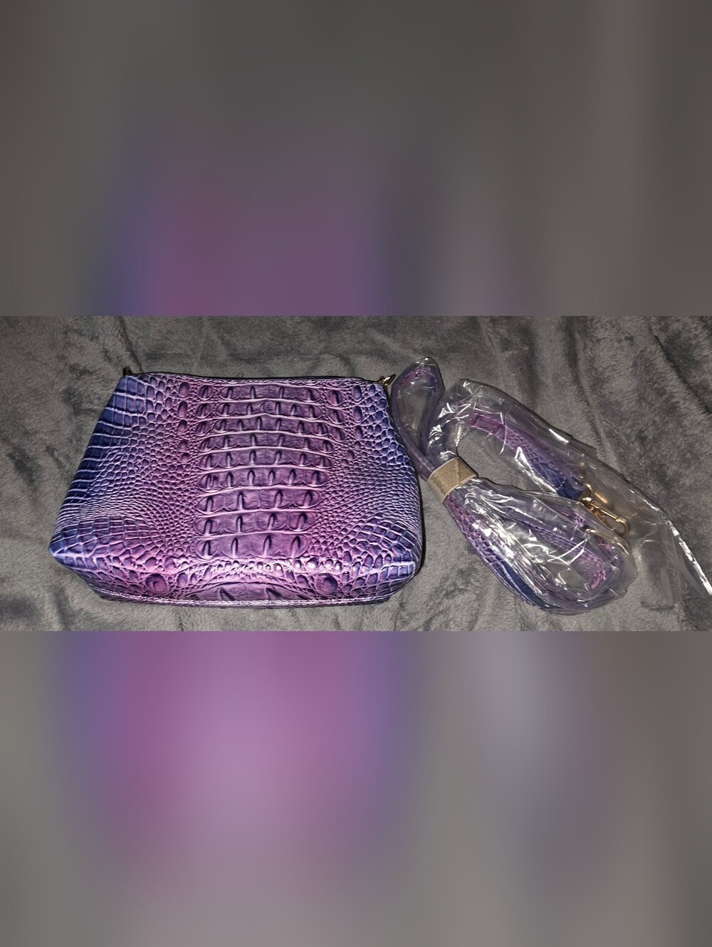 NWOT Purple/Pink Ombre Croc-Embossed 3-Piece Set - Tote, Purse, and Wristlet - Picture 5 of 13